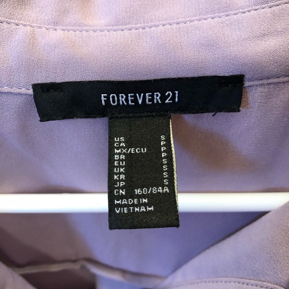 💕2 for $10💕Forever 21-🎉 Button Down Shirt - Picture 3 of 3